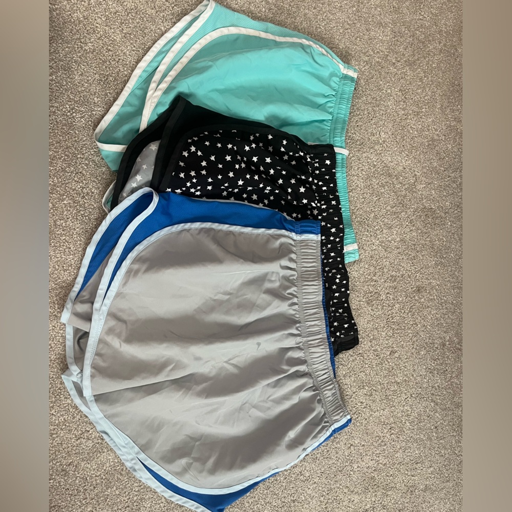 NIKE WOMENS SHORTS 3 PACK